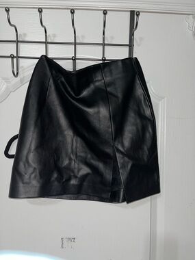 Dynamite skirt size small